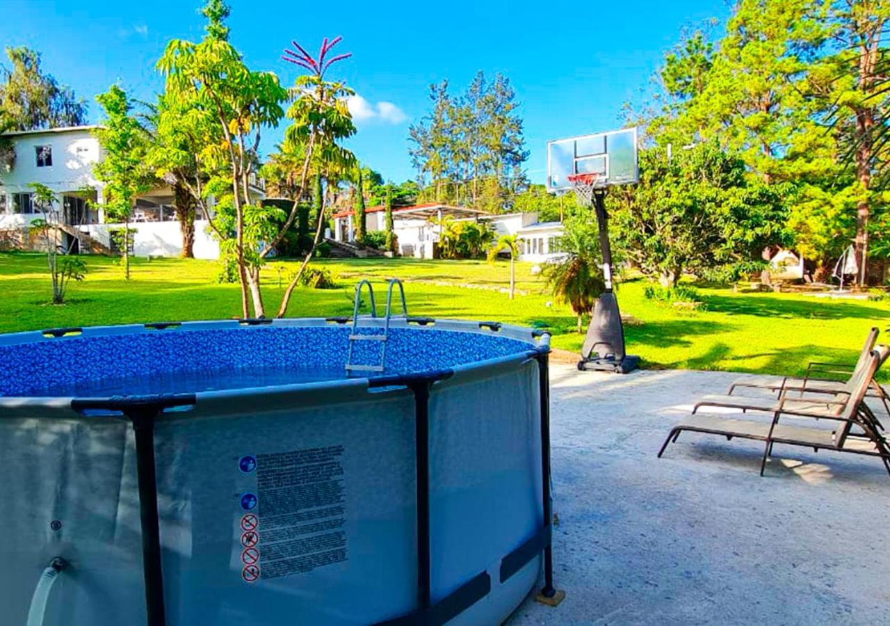 Hotel, Cocoview Valle De Angeles Exterior photo