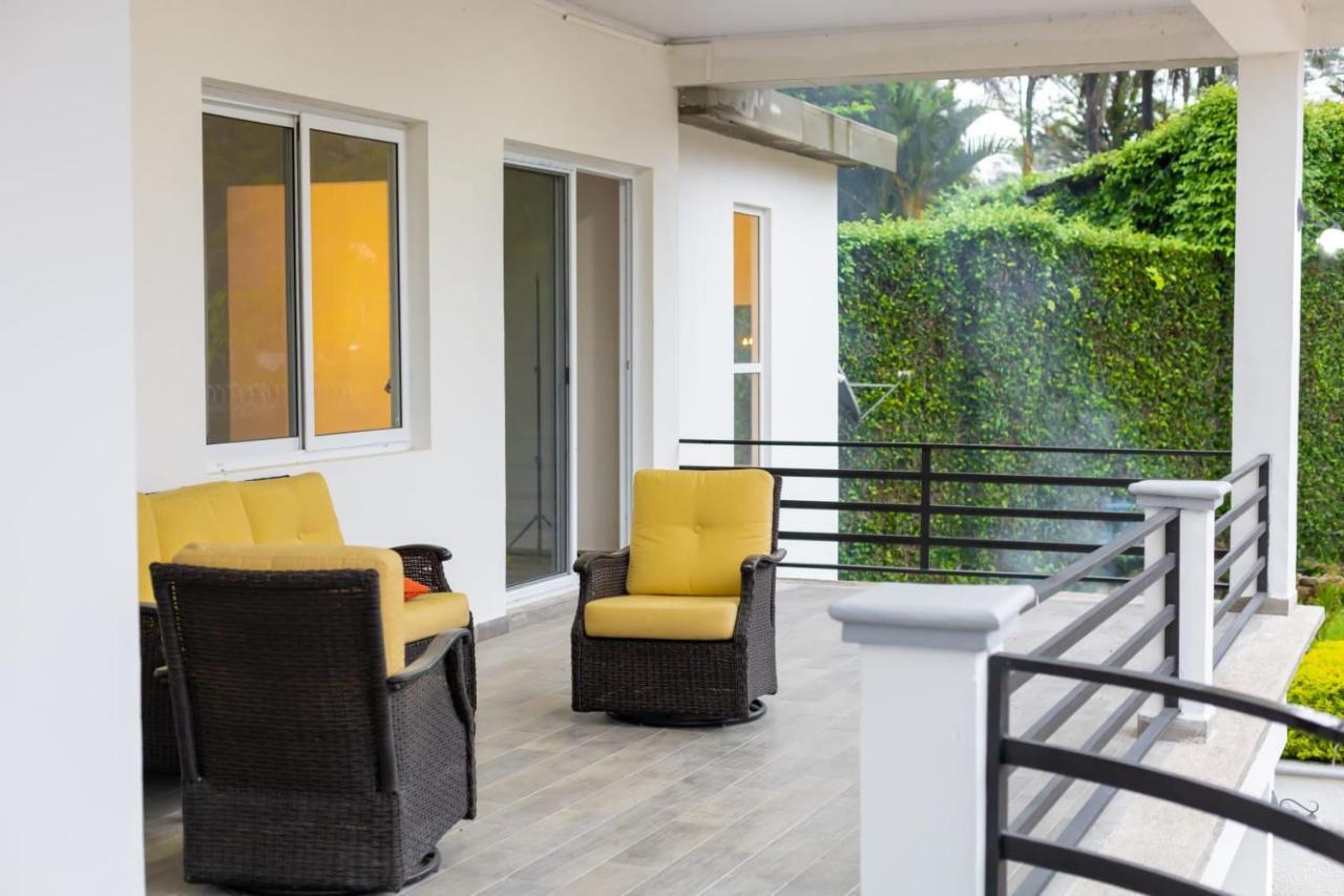Hotel, Cocoview Valle De Angeles Exterior photo