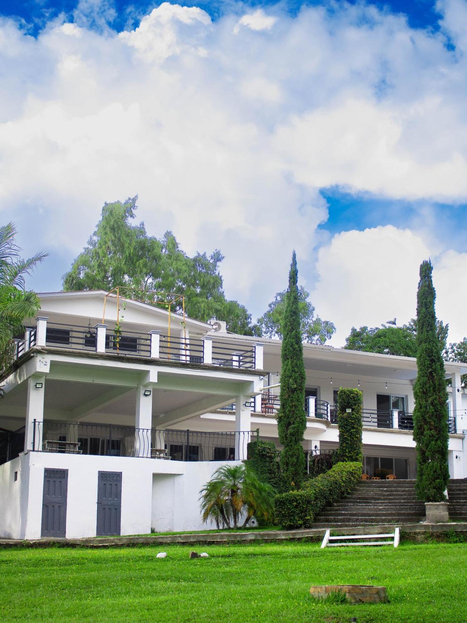 Hotel, Cocoview Valle De Angeles Exterior photo
